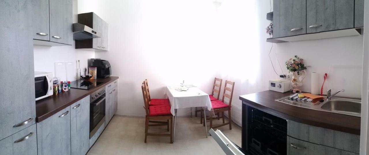 Apartment Nahe Rosenhuegel Vienna Esterno foto