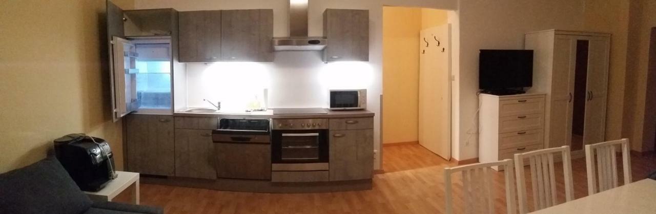 Apartment Nahe Rosenhuegel Vienna Esterno foto